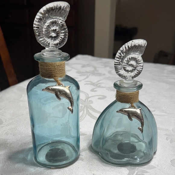 Sea World Parks & Recreation Other - (2) RARE Vtg. (NEW)  Sea World dolphin deccanters.